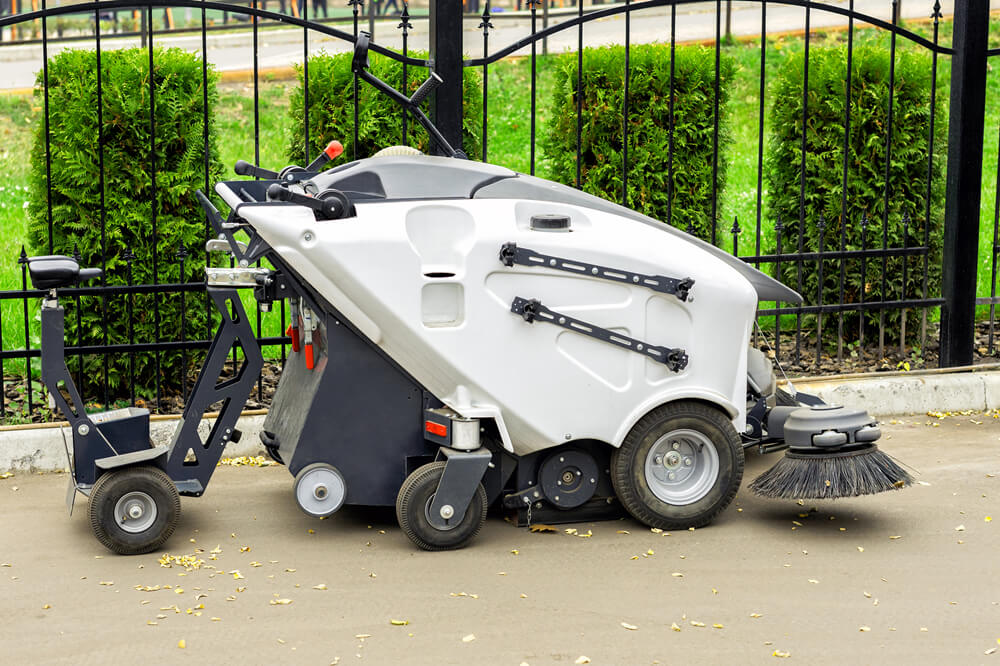 Floor machine battery